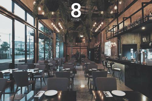 8 Dining