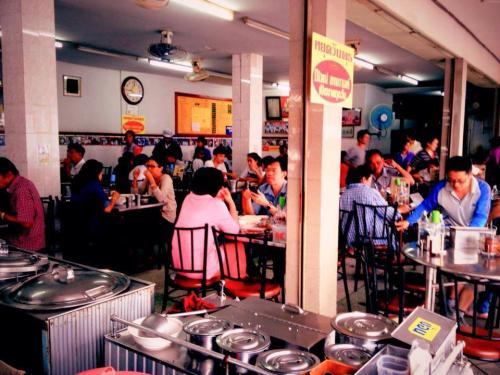 โรจน์โภชนา
