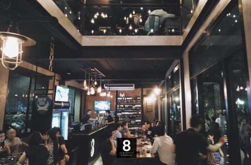 8 Bistro เอท บิสโทร